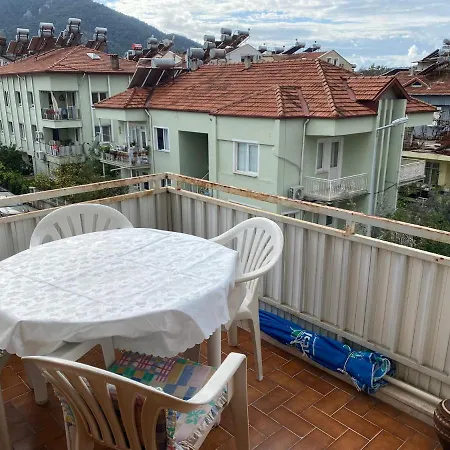 Spacious 2 Bedroom 1 Living And Dining 1 Sitting 1 Bath Appartement *